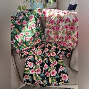 Set of 3 women’s Hawaiian shirts.